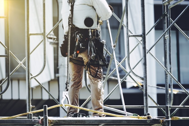 IoTを活用したウェアラブル端末による作業員の体調管理